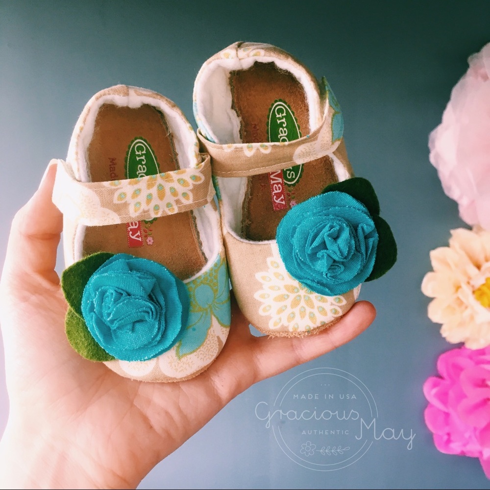 Gracious May Baby Girl Shoes Booties Suede Floral